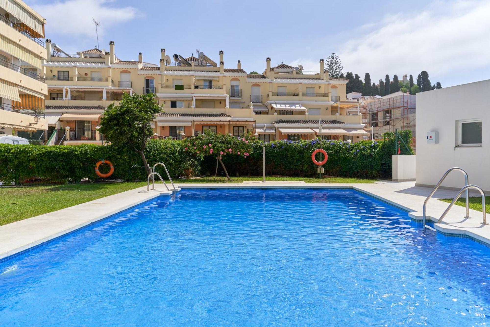 Hawaii 1St Floor Burriana, Nerja Διαμέρισμα Εξωτερικό φωτογραφία