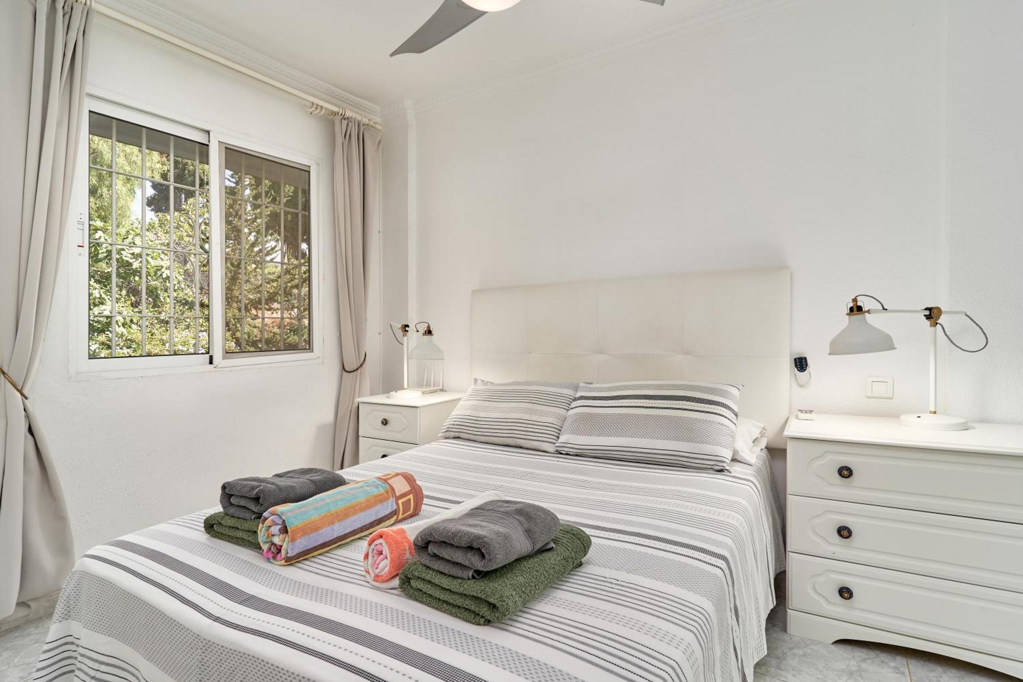 Hawaii 1St Floor Burriana, Nerja Διαμέρισμα Εξωτερικό φωτογραφία