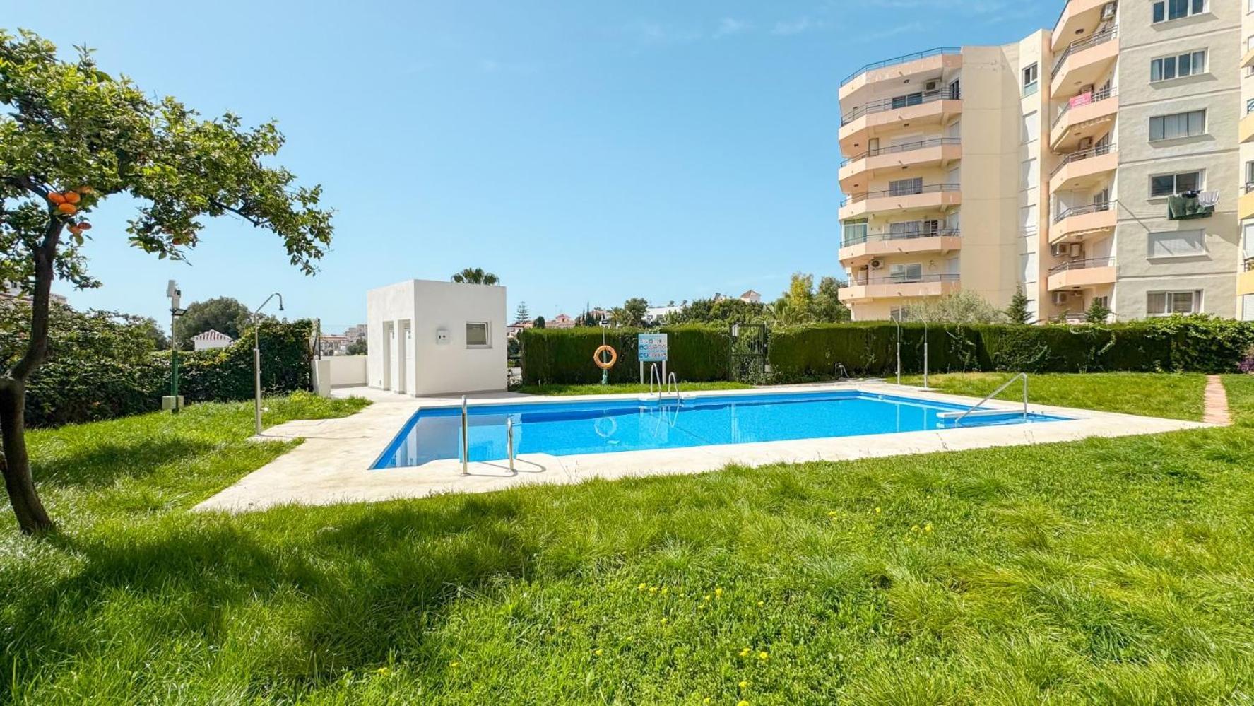 Hawaii 1St Floor Burriana, Nerja Διαμέρισμα Εξωτερικό φωτογραφία