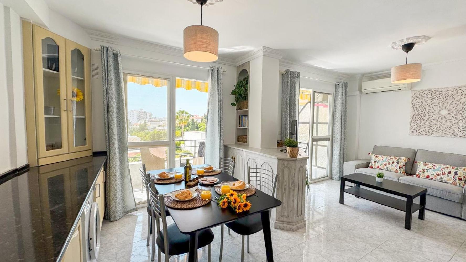 Hawaii 1St Floor Burriana, Nerja Διαμέρισμα Εξωτερικό φωτογραφία