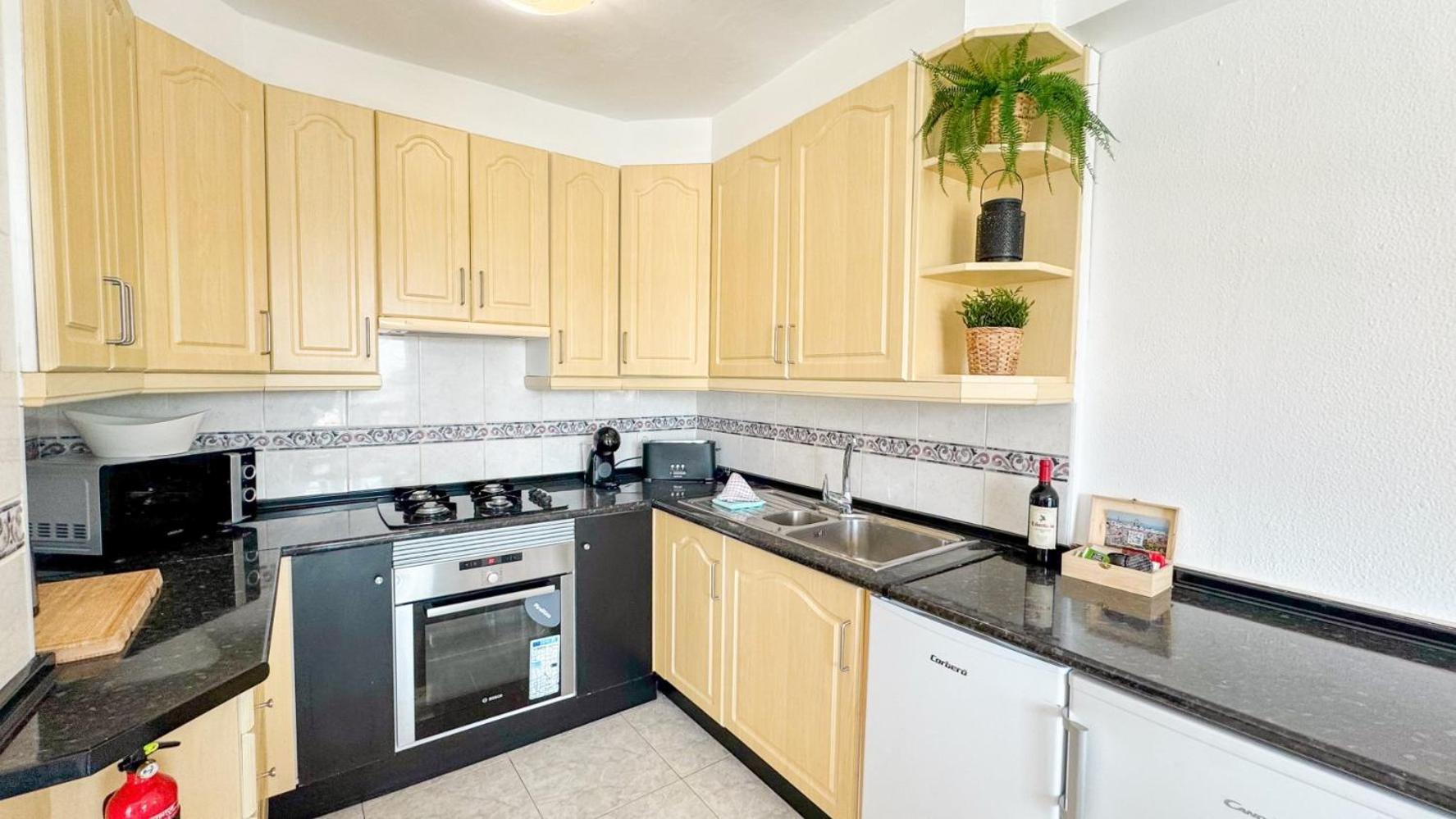Hawaii 1St Floor Burriana, Nerja Διαμέρισμα Εξωτερικό φωτογραφία