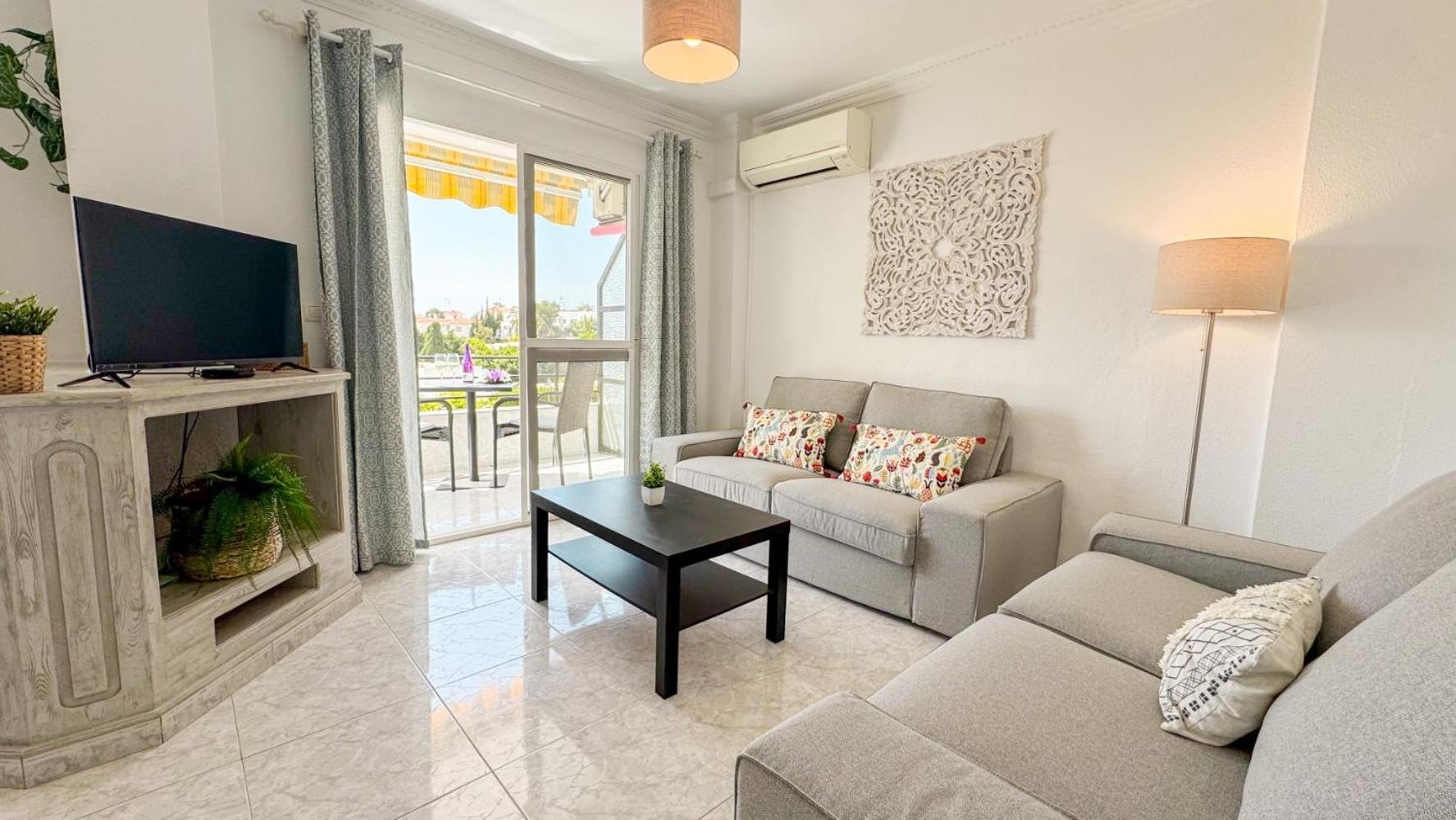 Hawaii 1St Floor Burriana, Nerja Διαμέρισμα Εξωτερικό φωτογραφία