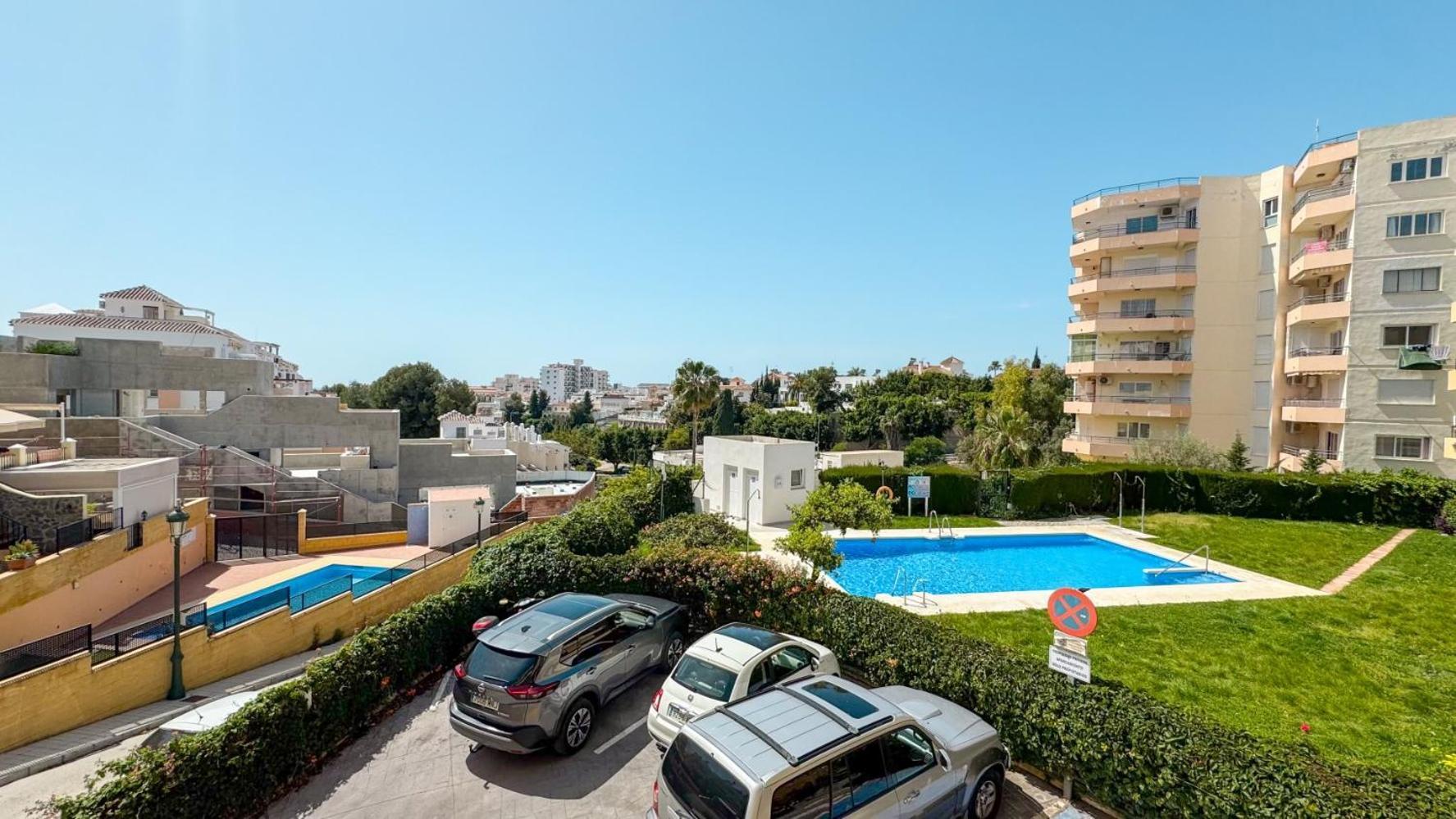 Hawaii 1St Floor Burriana, Nerja Διαμέρισμα Εξωτερικό φωτογραφία