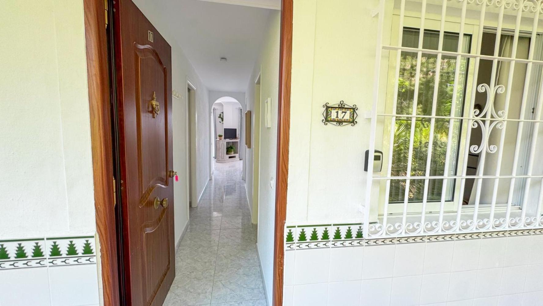 Hawaii 1St Floor Burriana, Nerja Διαμέρισμα Εξωτερικό φωτογραφία
