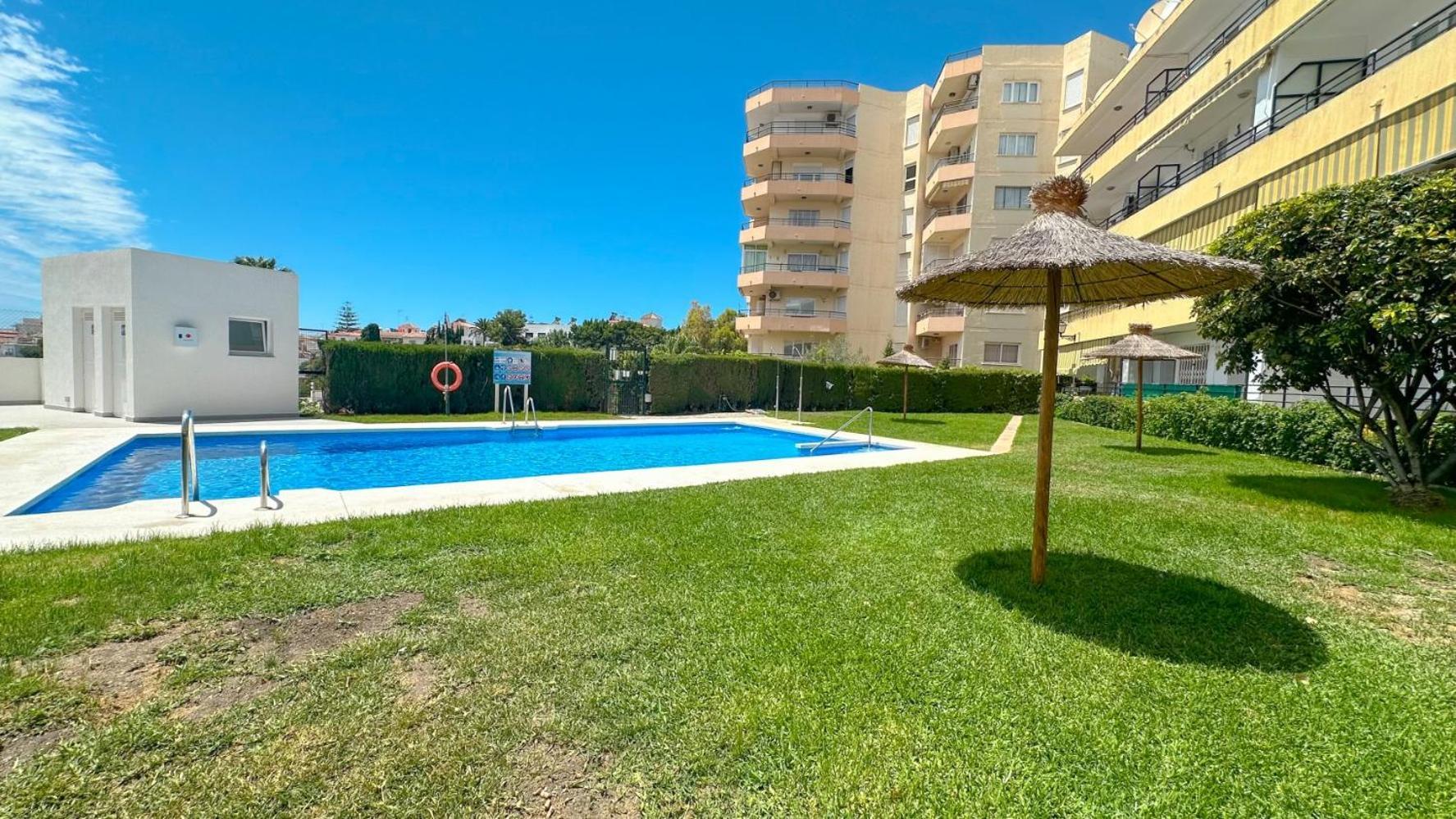 Hawaii 1St Floor Burriana, Nerja Διαμέρισμα Εξωτερικό φωτογραφία